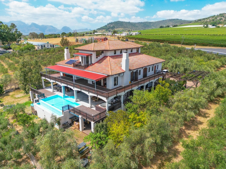 7 Bedroom Property for Sale in Windmeul Western Cape